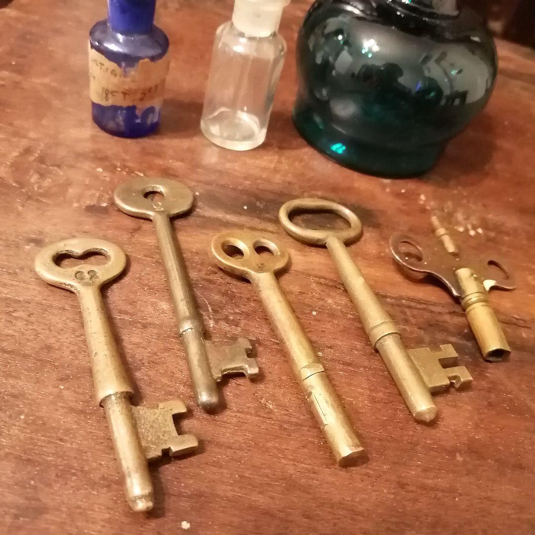 アメリカ製アンティーク キー30本&キーリング&キータグ☆ スケルトン バレル鍵