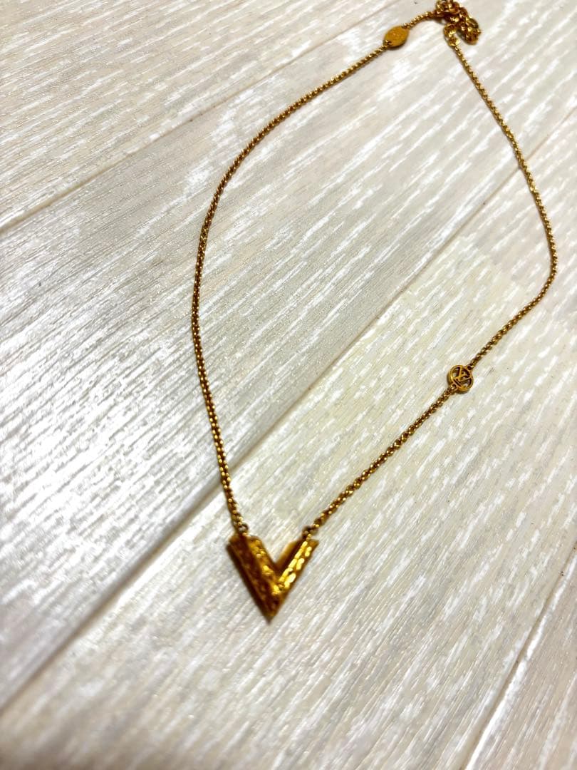 VUITTON ネックレス