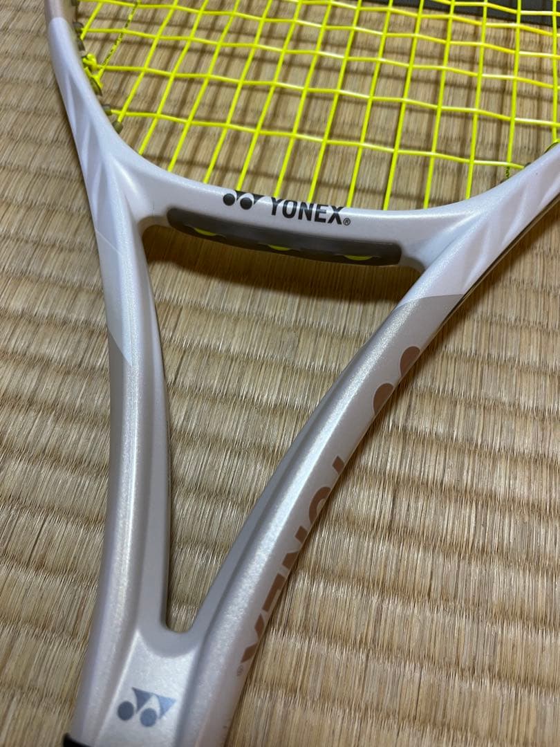 値下‼️YONEX VCORE 98L グリップ2 サンドベージュ2本セット