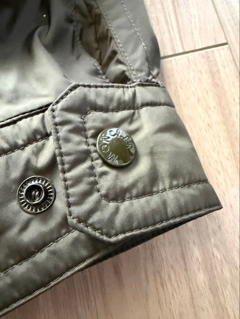 即購入大歓迎P専用 モンクレール　ナイロンジャケット　カーキ　サイズ4