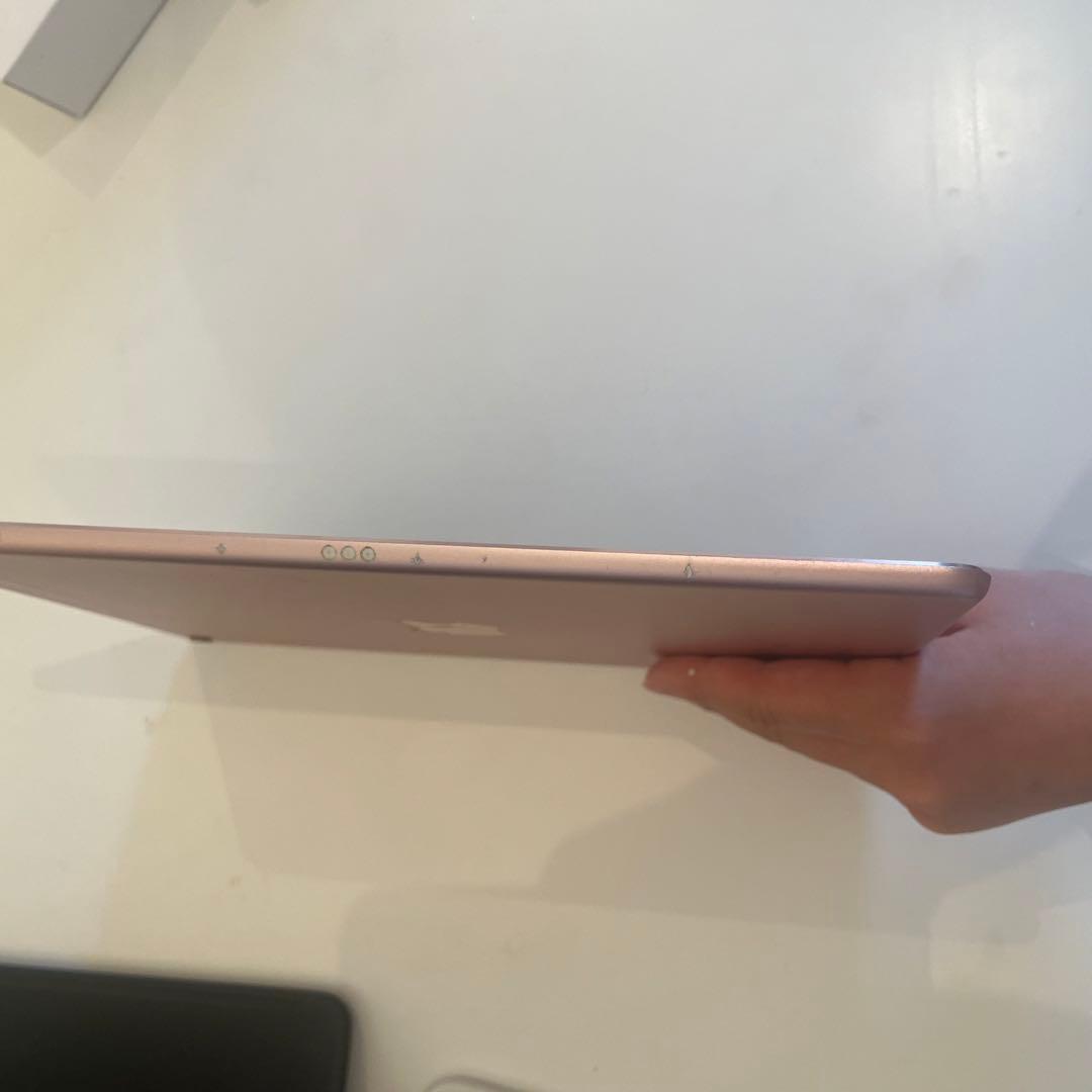 iPad pro 9.7 128GB cellular +ペン +キーボード