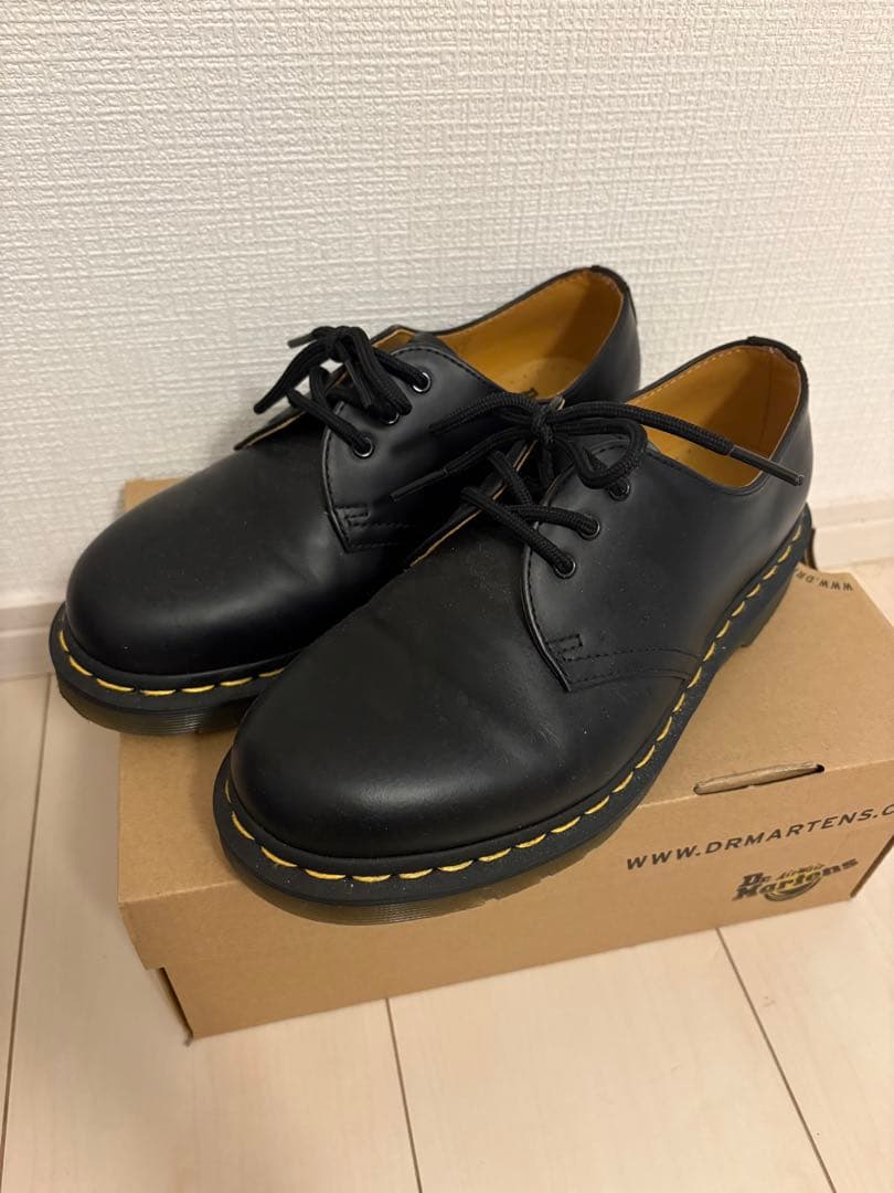 ドクターマーチン　3ホール　UK5 黒　【1月限定】