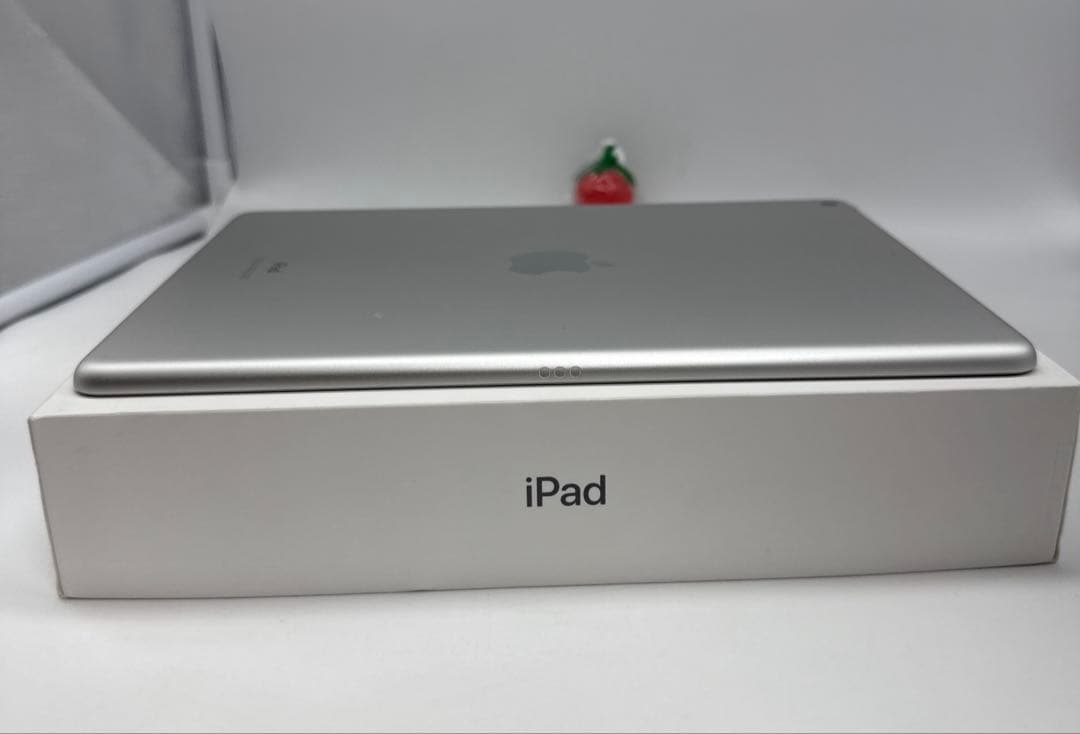 iPad 第８世代 32GB Wi-Fi バッテリー95%