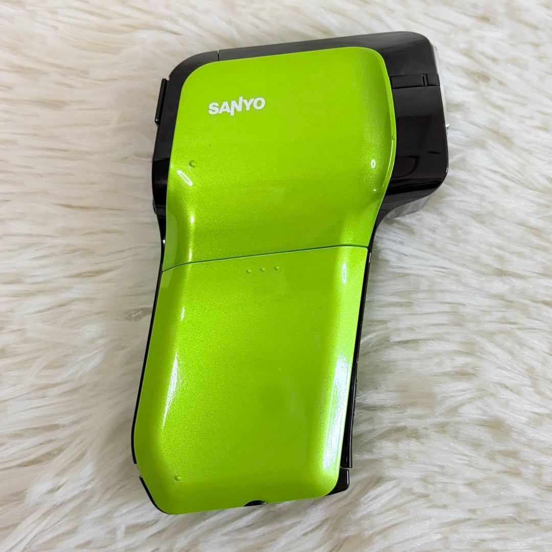 SANYOデジタルムービーカメラ　Xacti DMX-CG11グリーン