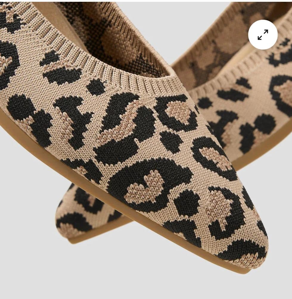 Hammy♡　VIVAIA ポインテッドトゥ フラットシューズ