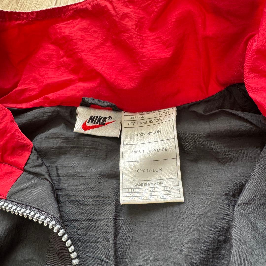 マ*ー様 NIKE 90s Nylon Jacket Black×Red｜刺繍ス