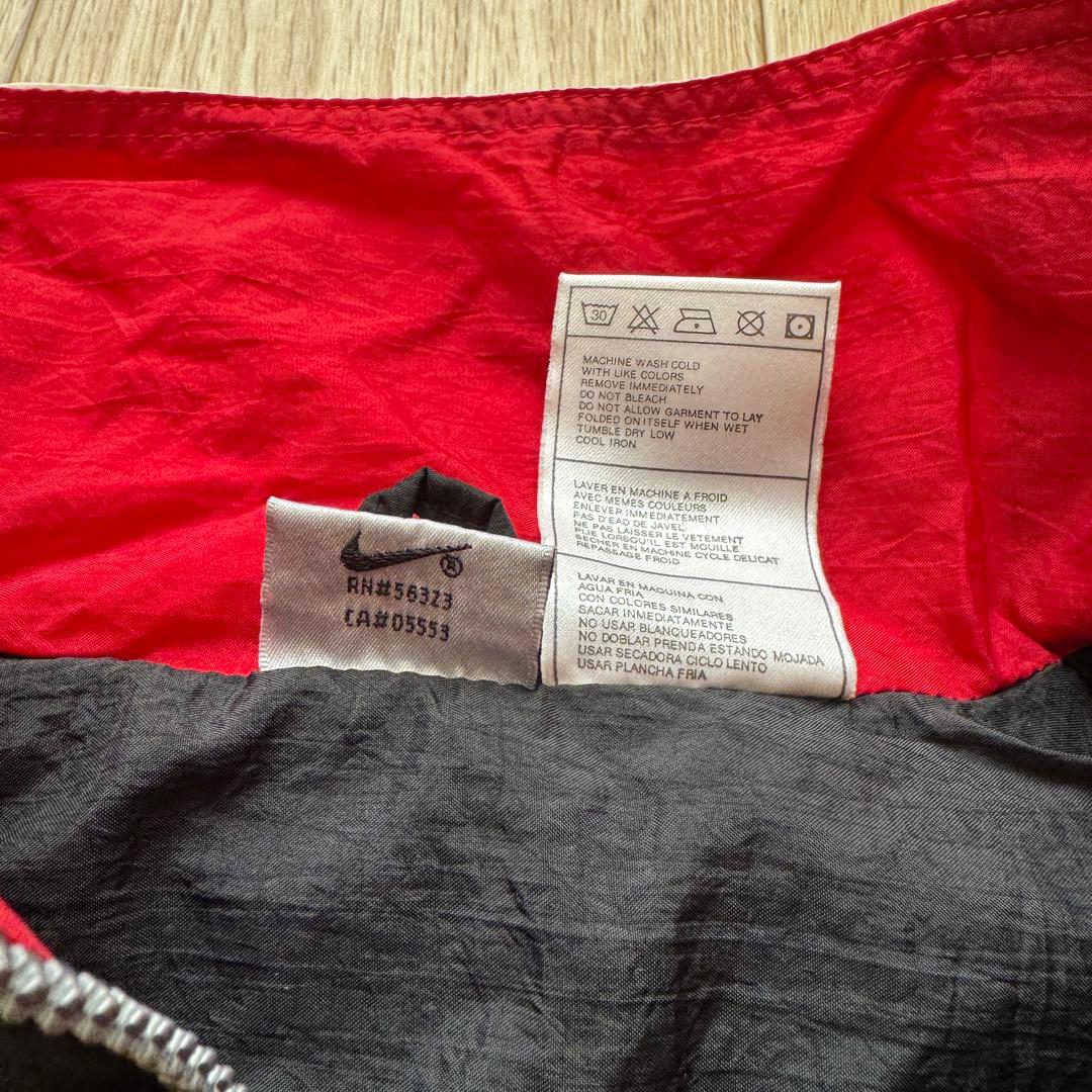 マ*ー様 NIKE 90s Nylon Jacket Black×Red｜刺繍ス