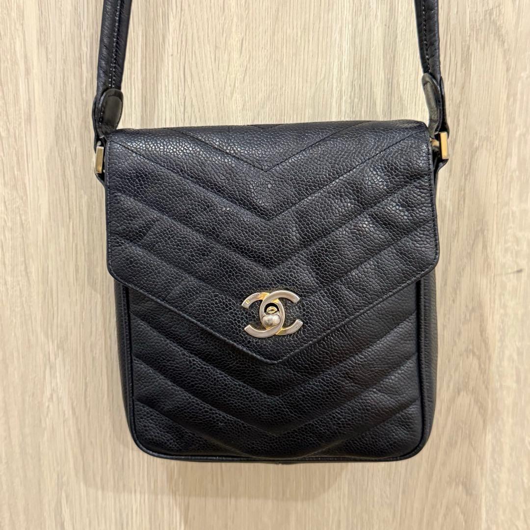 【セール】シャネル キャビアスキン シェブロン ショルダーバッグ ポシェット 黒