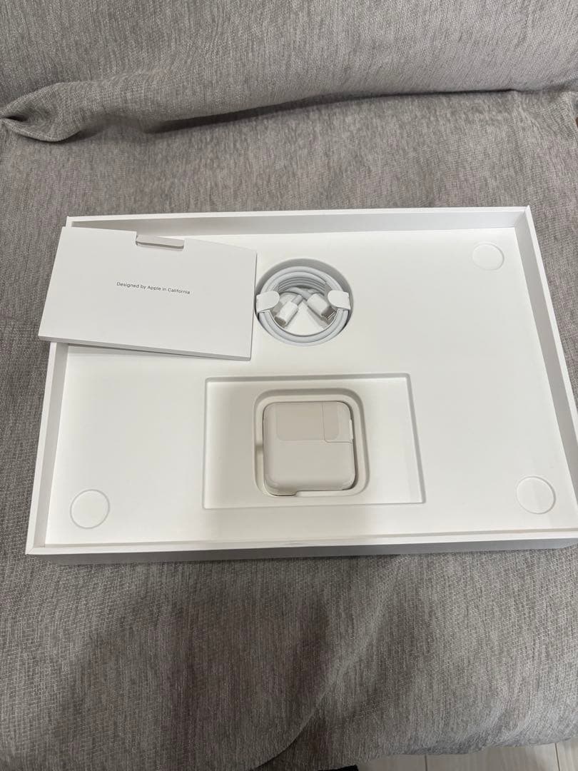 MacBook Air 13.3インチM1 ゴールド16GB