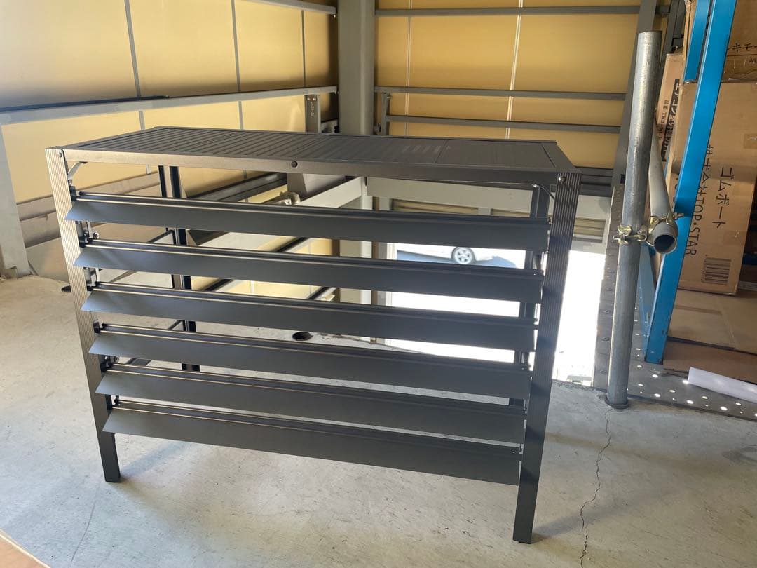 アルミ製 エアコン室外機カバー排気ルーバー方向可調整Lダークグレー防雪適用