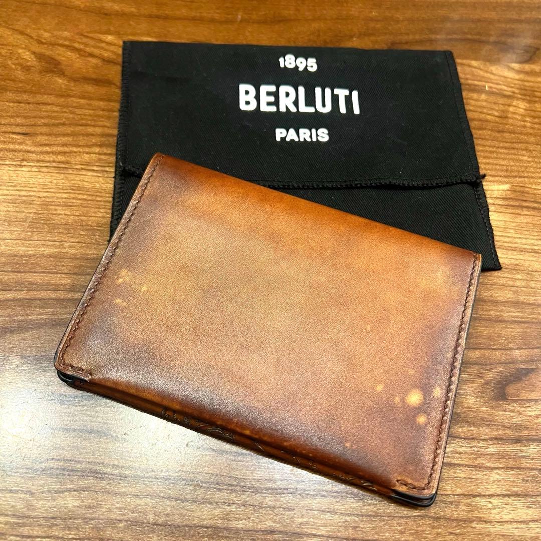 【未使用品】BERLUTI ☆ベルルッティ ブラウンレザーパスポートケース