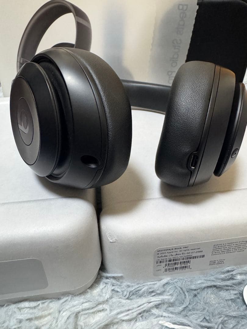 ヘッドホン Beats Studio Pro black