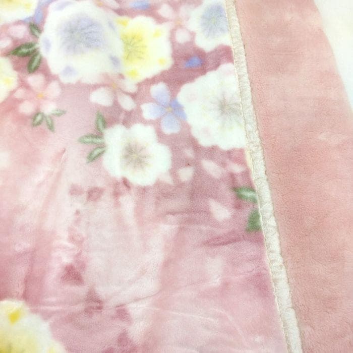 日本製　新品　衿3層本体２層構造　シングル　毛布　温泉毛布　遠赤外線効果　花柄