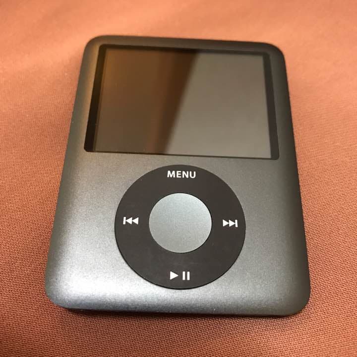 Apple iPod 第3世代 8GB ドッグコンポ付
