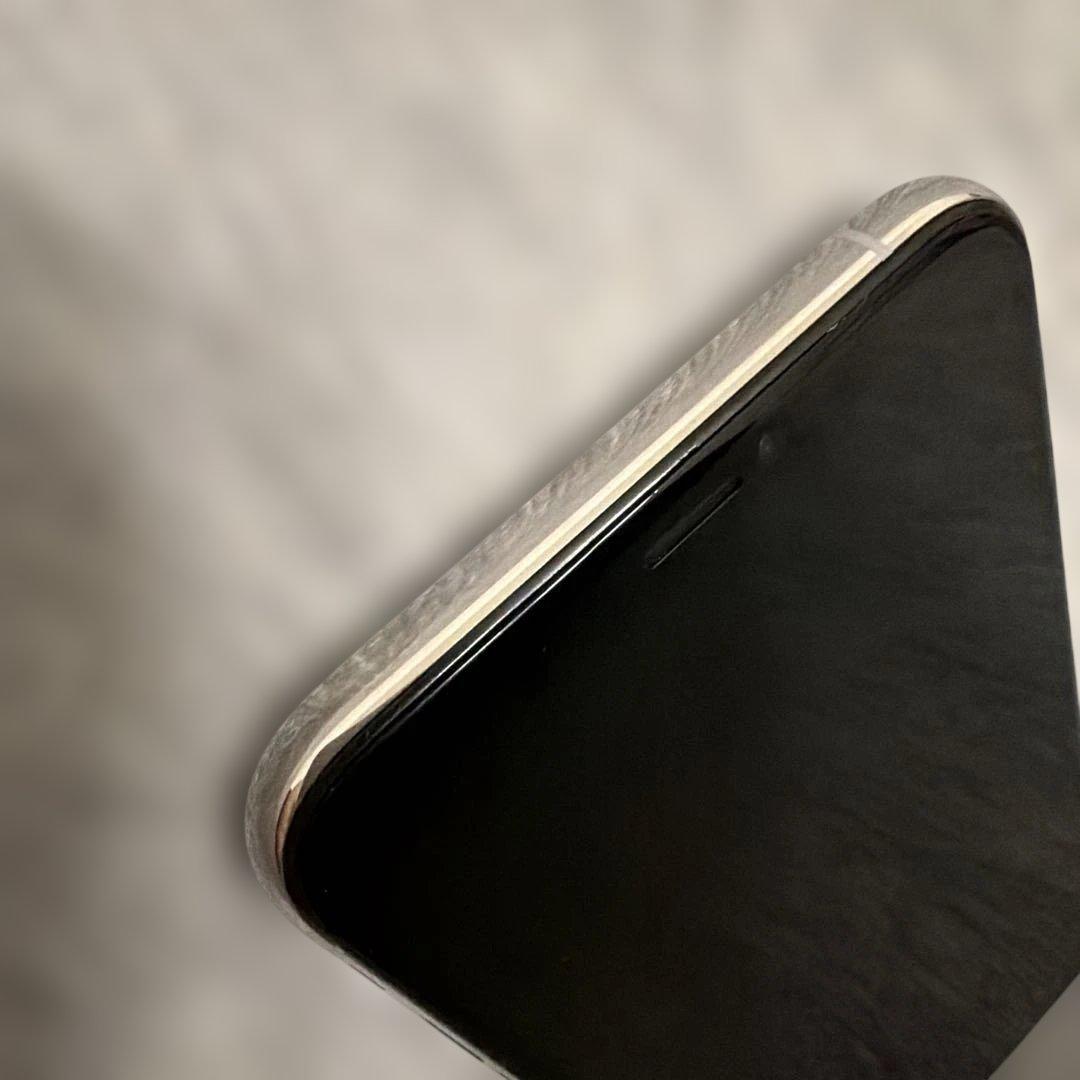 Apple iPhone XS シルバー　64GB 本体のみ