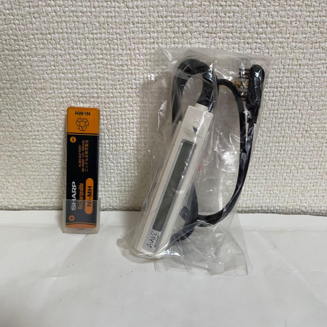 【新品 未使用品】SHARP ポータブルMDプレーヤー MD-DS30-W