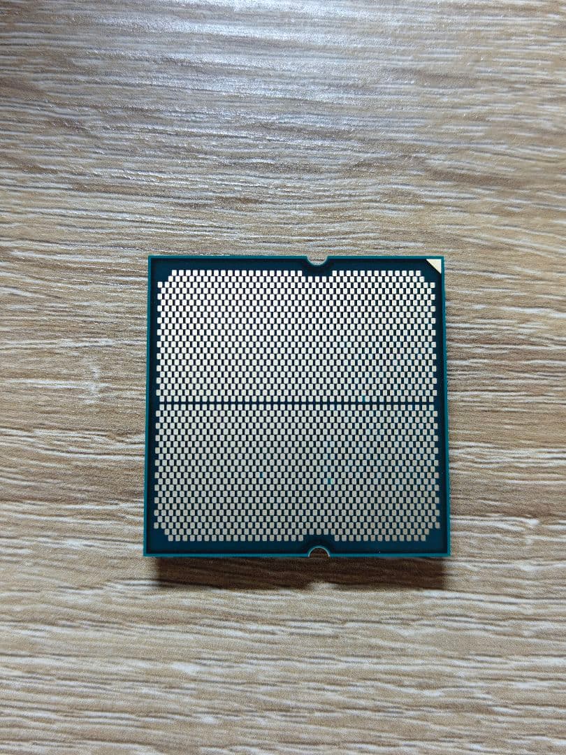 AMD Ryzen 9 7900X3D CPU 本体