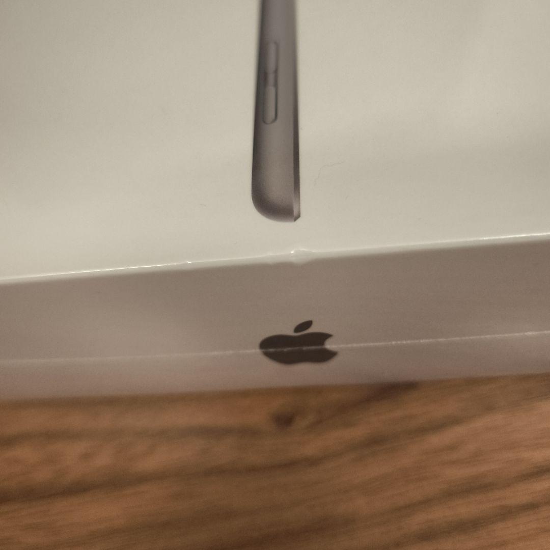 Apple iPad (第9世代) Wi-Fi 256GB スペースグレー