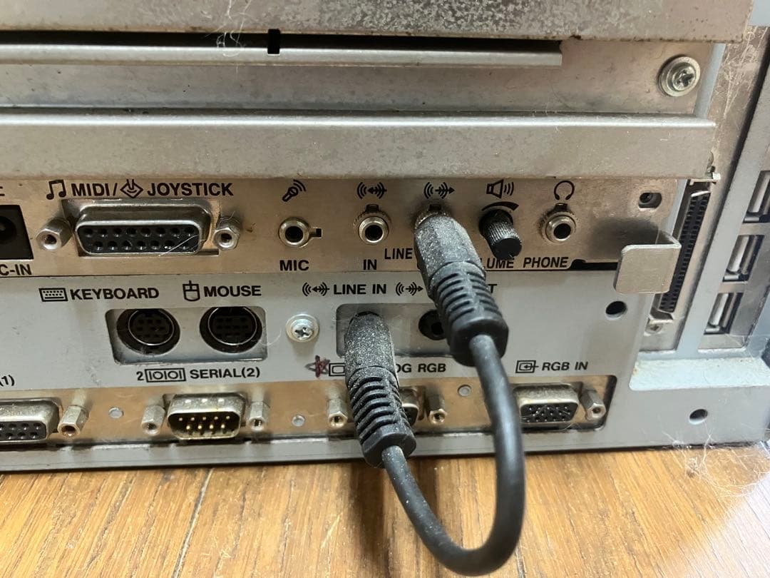 ジャンクですが起動します　NEC PC-9821Xa13 付属品多数