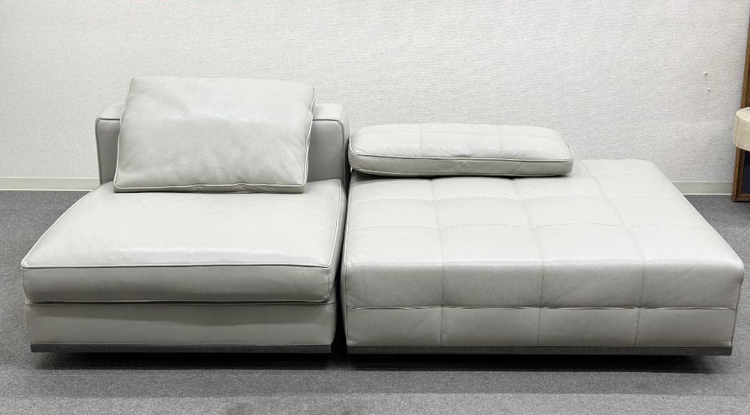 Minotti/ローレンス　システムソファ&オットマン　レザー　グレー/ベージュ