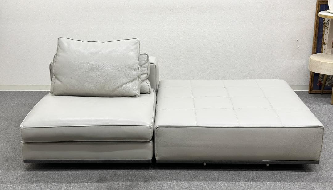 Minotti/ローレンス　システムソファ&オットマン　レザー　グレー/ベージュ
