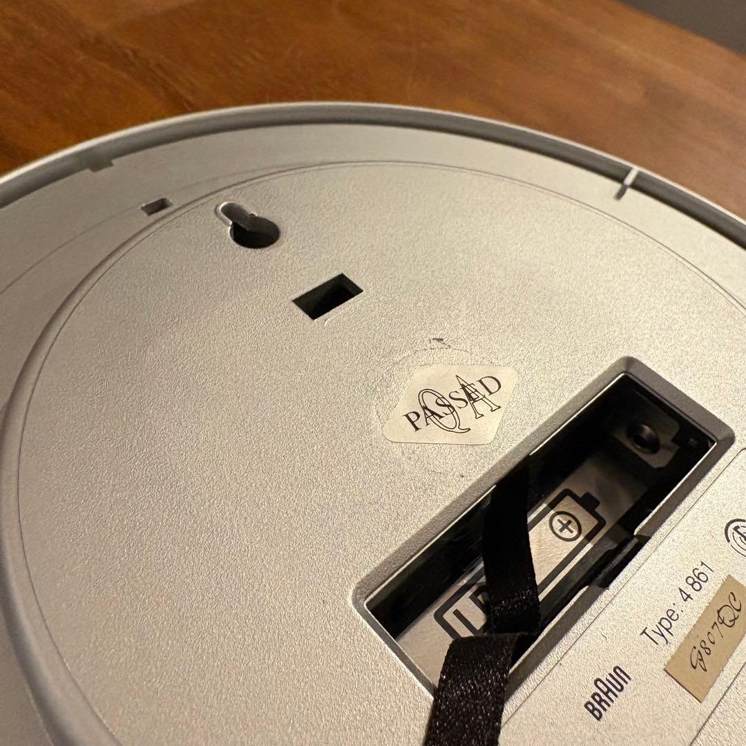 ヴィンテージ Braun 壁掛け時計　ABW31 Type 4861 シルバー