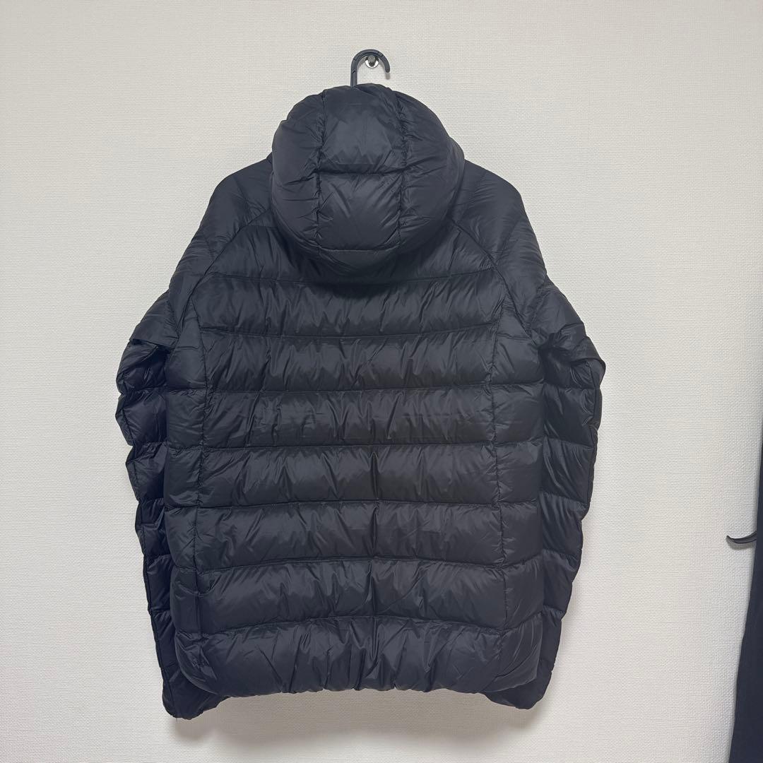 PYRENEX ブラックダウンジャケット フード付き