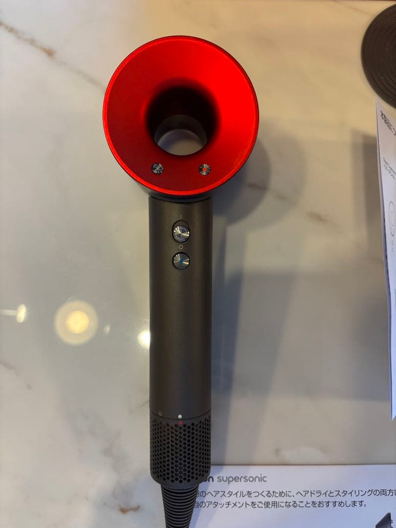 ダイソン ヘアドライヤーDyson Supersonic HD01 収納ケース付