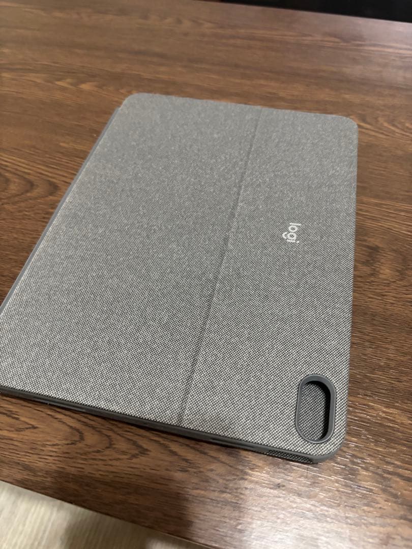 iPad Air(第5世代)+Combo Touch