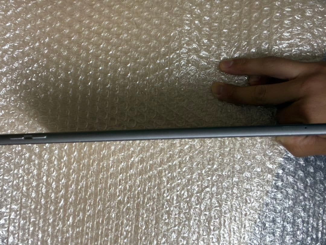 Apple iPad6世代　32GB　スペースグレイ　セルラー