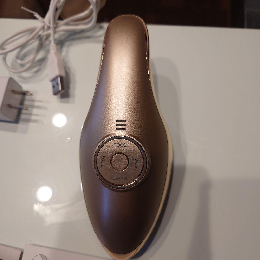 MEラボンエクラ 美顔器 IKKOプロデュース