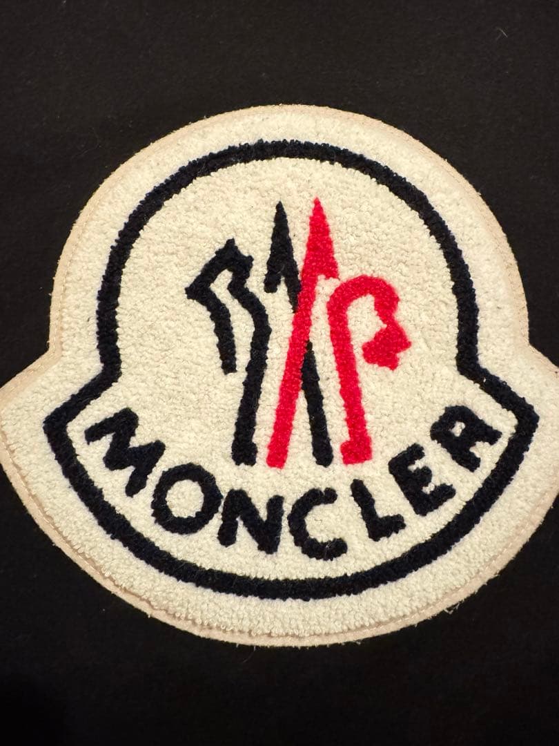 モンクレール　MONCLERトレーナー
