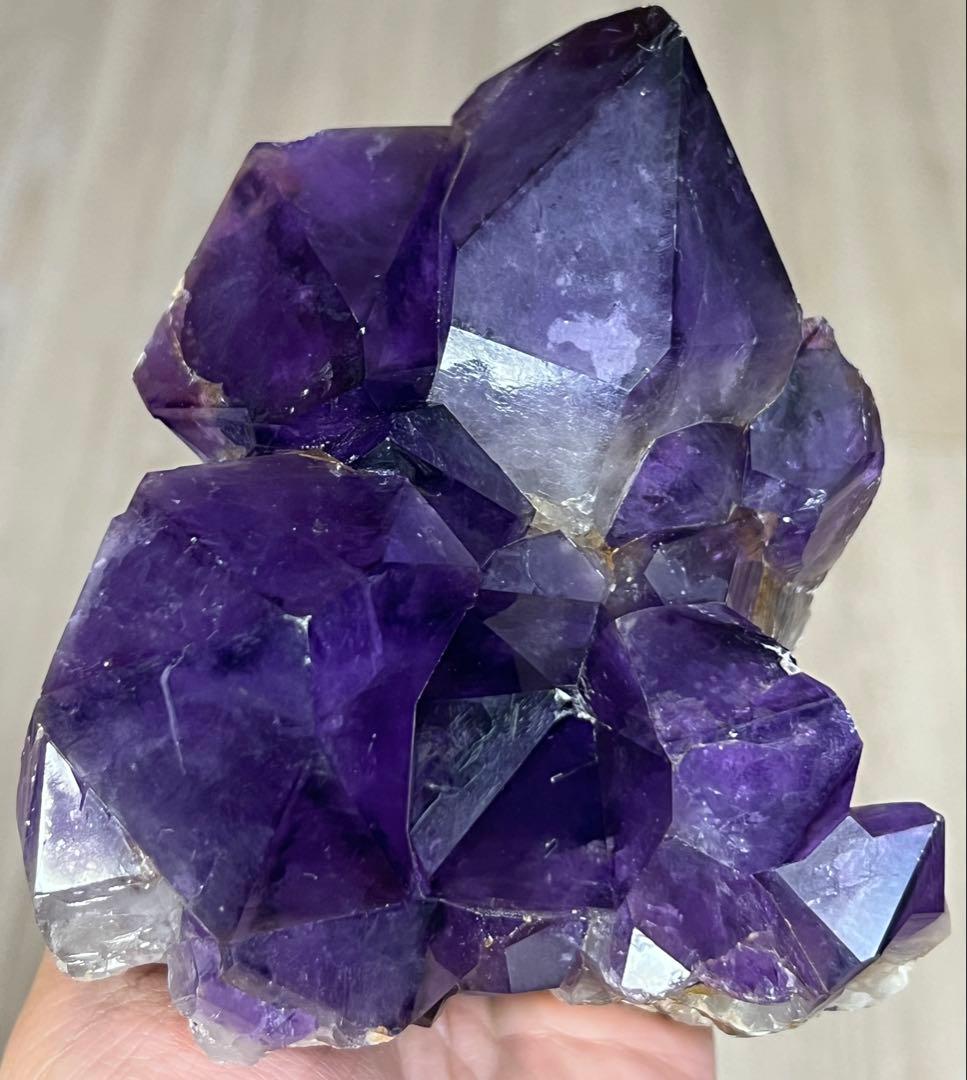 レア★コンゴ産アメジストクラスター　木台付き　大結晶 パワーストーン　浄化