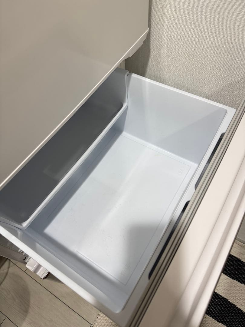 MITSUBISHI 冷蔵庫　MR-CX30E-W・300L・ホワイト