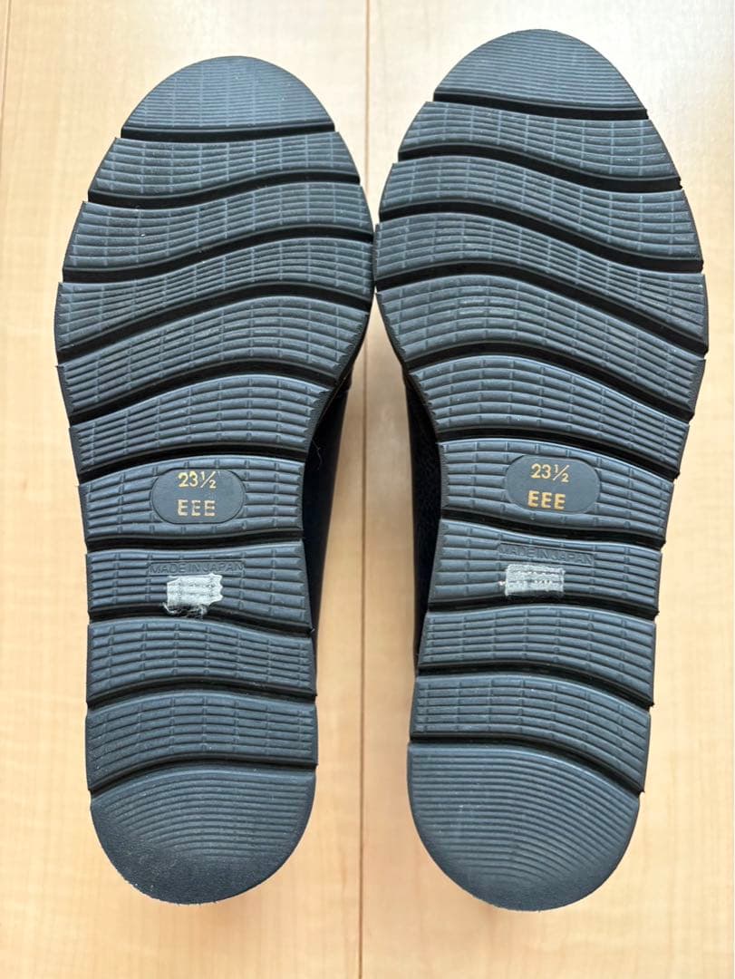 【未使用級】DIANA　ダイアナ 　タッセルローファー 23.5 黒　防水