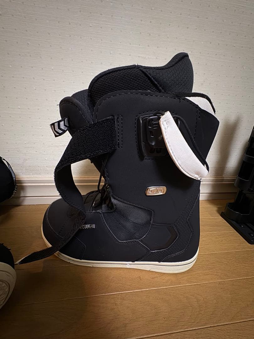 期間限定値下げID 7.1 ブラック スノーボードブーツ 27.5cm