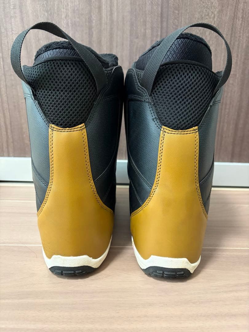 LASTARTS スノボードブーツ レディース　ボアシステム