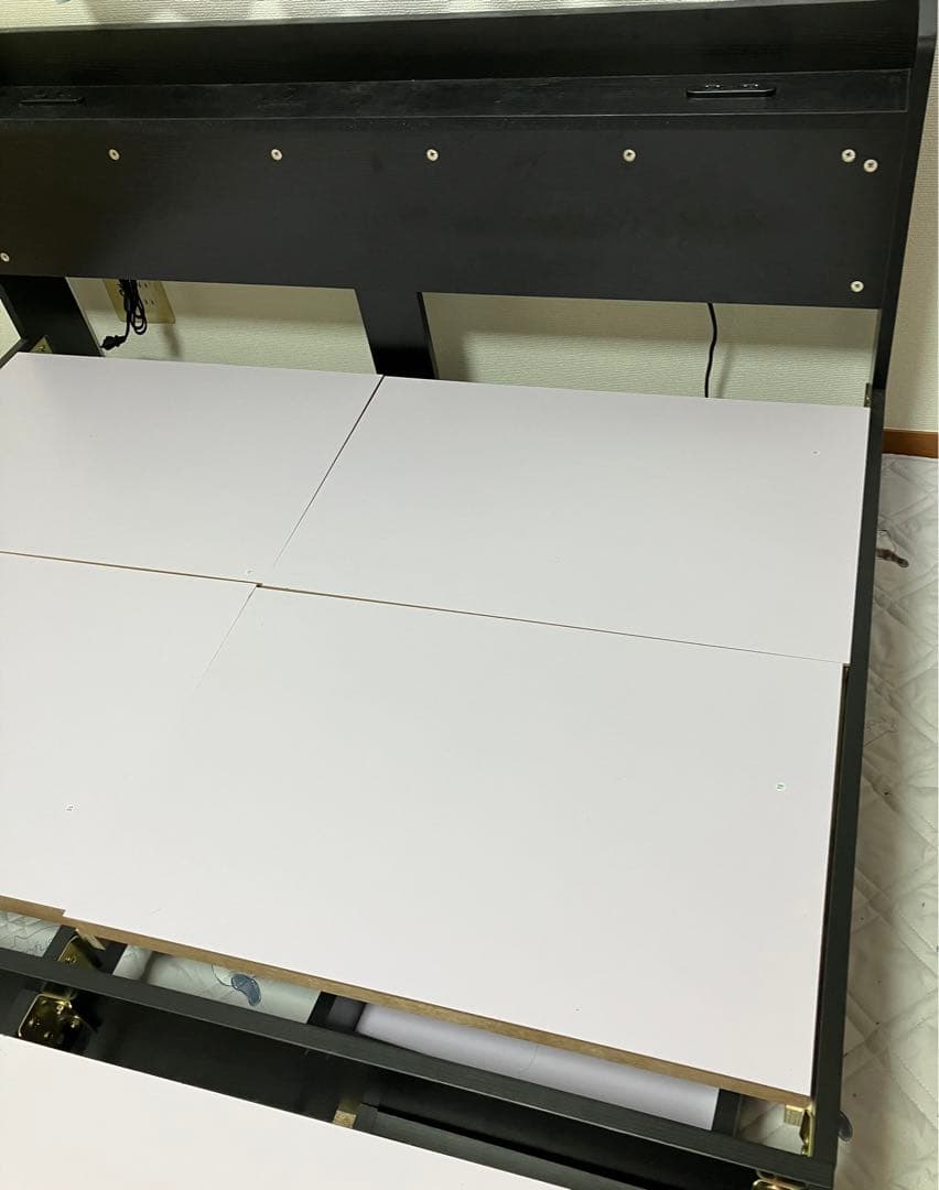 ダブルベッド　ブラック　フレーム本体のみ