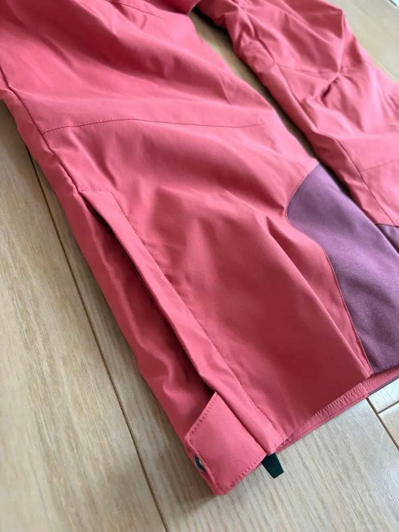 防水スキーウェア上下 赤 新品タグ付き