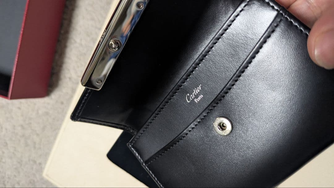 ほぼ未使用 カルティエ 名刺入れ L3000745