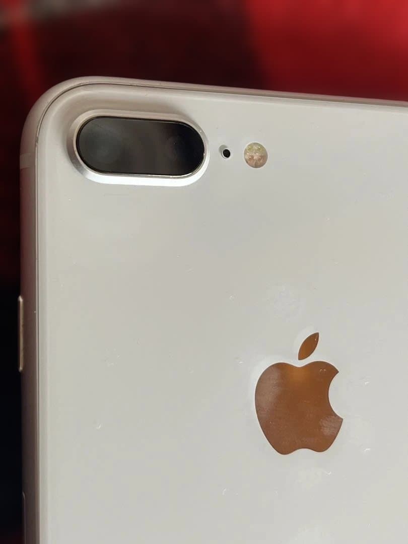 AppleiPhone8 Plus　シルバー 64GB 動作確認済み