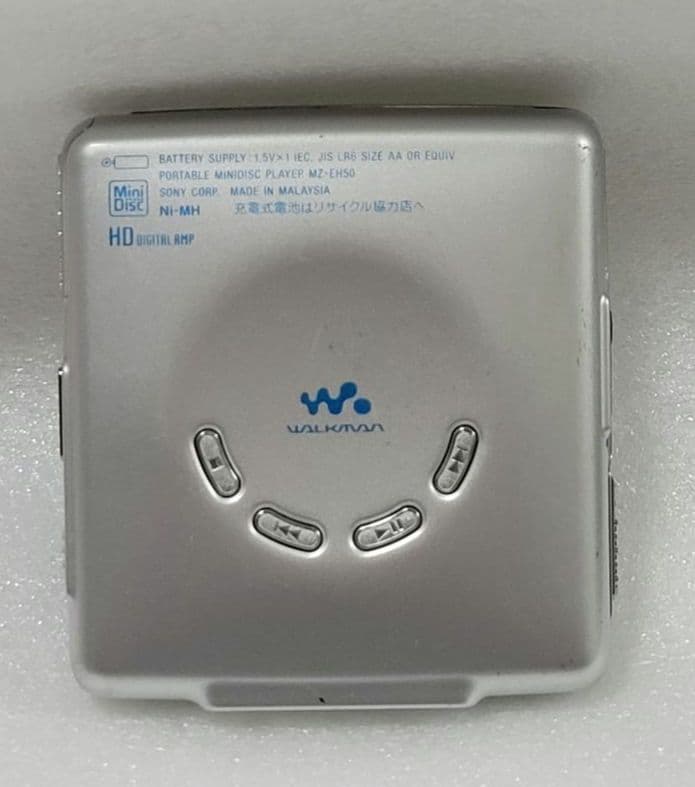 【ジャンク】SONY Hi-MD WALKMAN MZ-EH50　充電池付き