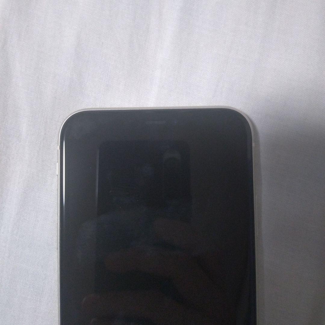 【美品】iPhone11 ホワイト　64GB・SIMフリー版