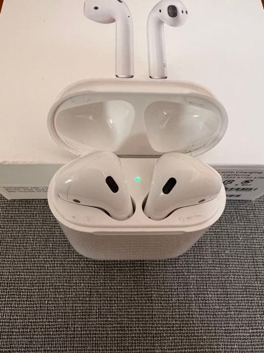 Apple AirPods (第一世代) MMEF2J/A