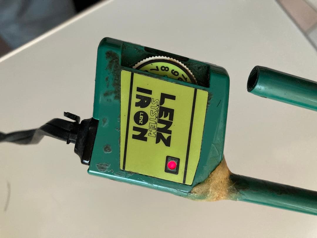 LENZ レンツアイロン　角10mmラバーなしタイプ　濡れパン　パンチ　理容