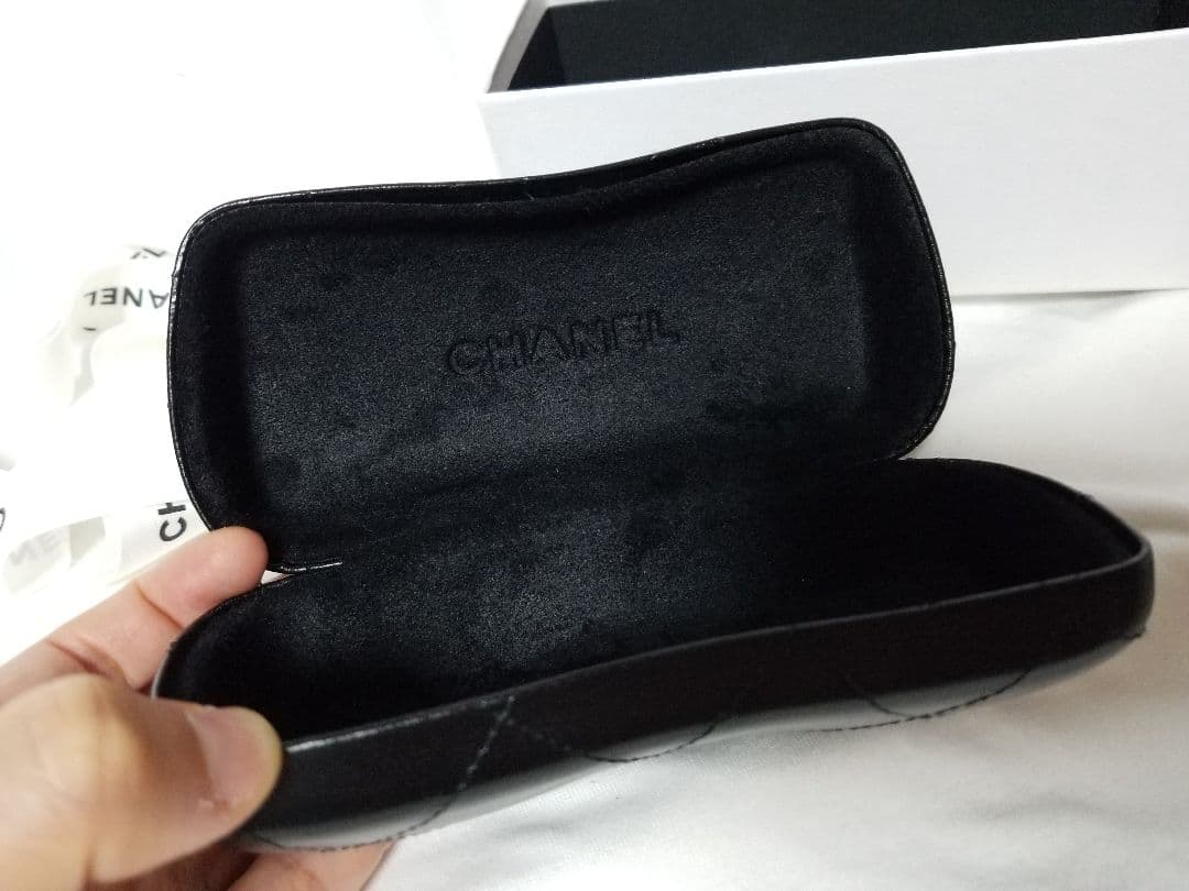 新品未使用 美品 革シャネルサングラスケース２点セット付属品ブラックココマーク