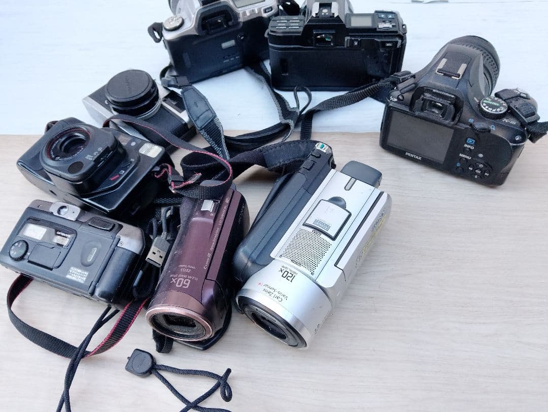 Canon Autoboy Luna などまとめて売り8台ジャンク(よ25)