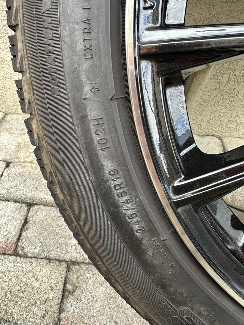 K*i様 ベンツ　w447 v220d スタッドレスタイヤ　19インチホイール2