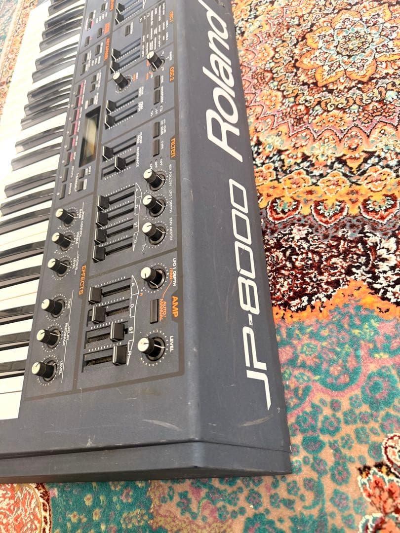 Roland JP-8000 シンセサイザー