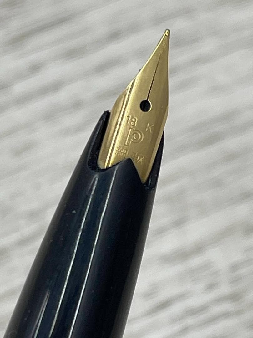 プラチナ 万年筆 18K 細軟 ブラック×ゴールド PLATINUM